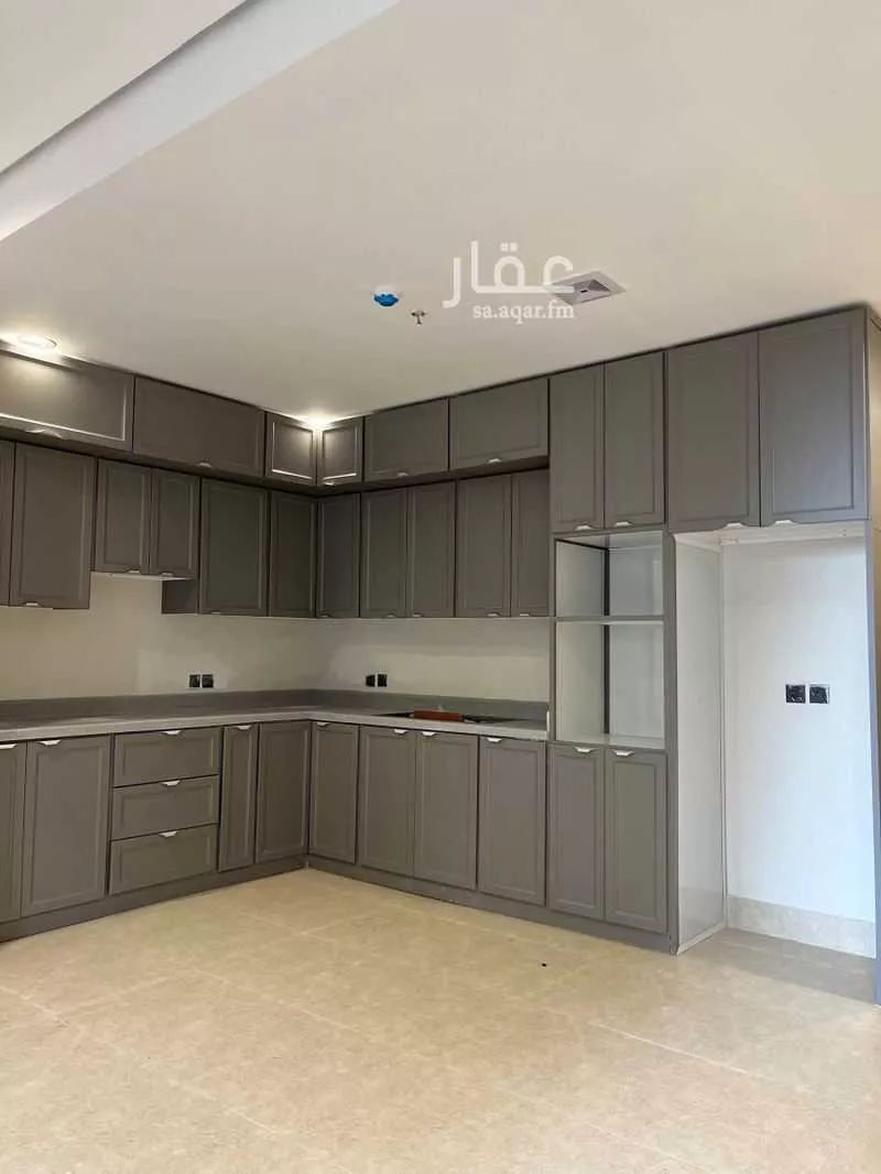 6 bedroom apartment in Al Hamra 3