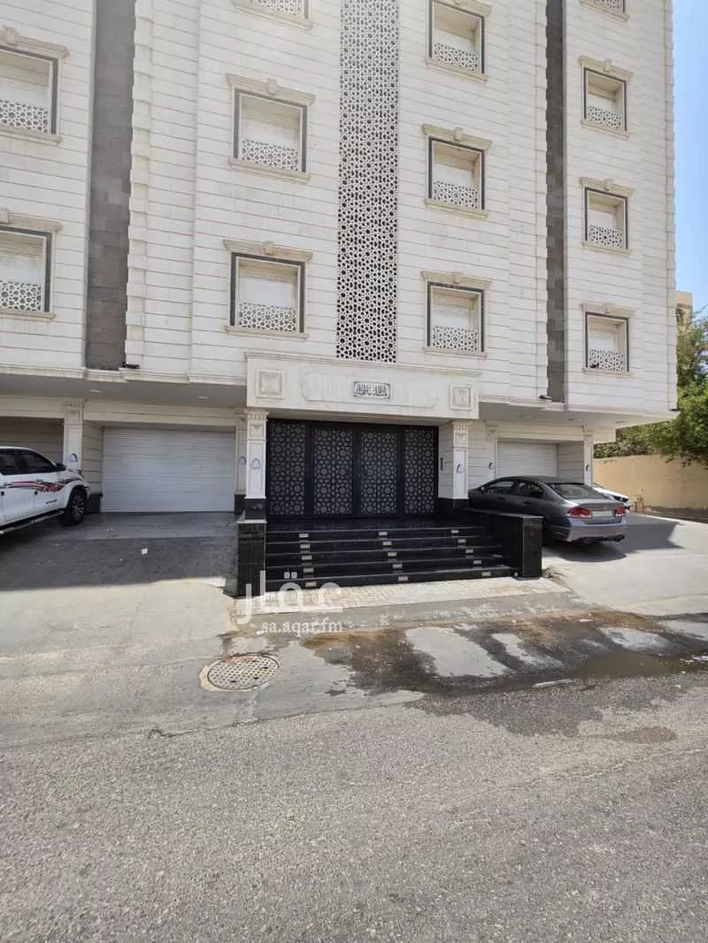 7 bedroom building in Al Thaghr, Jeddah 2
