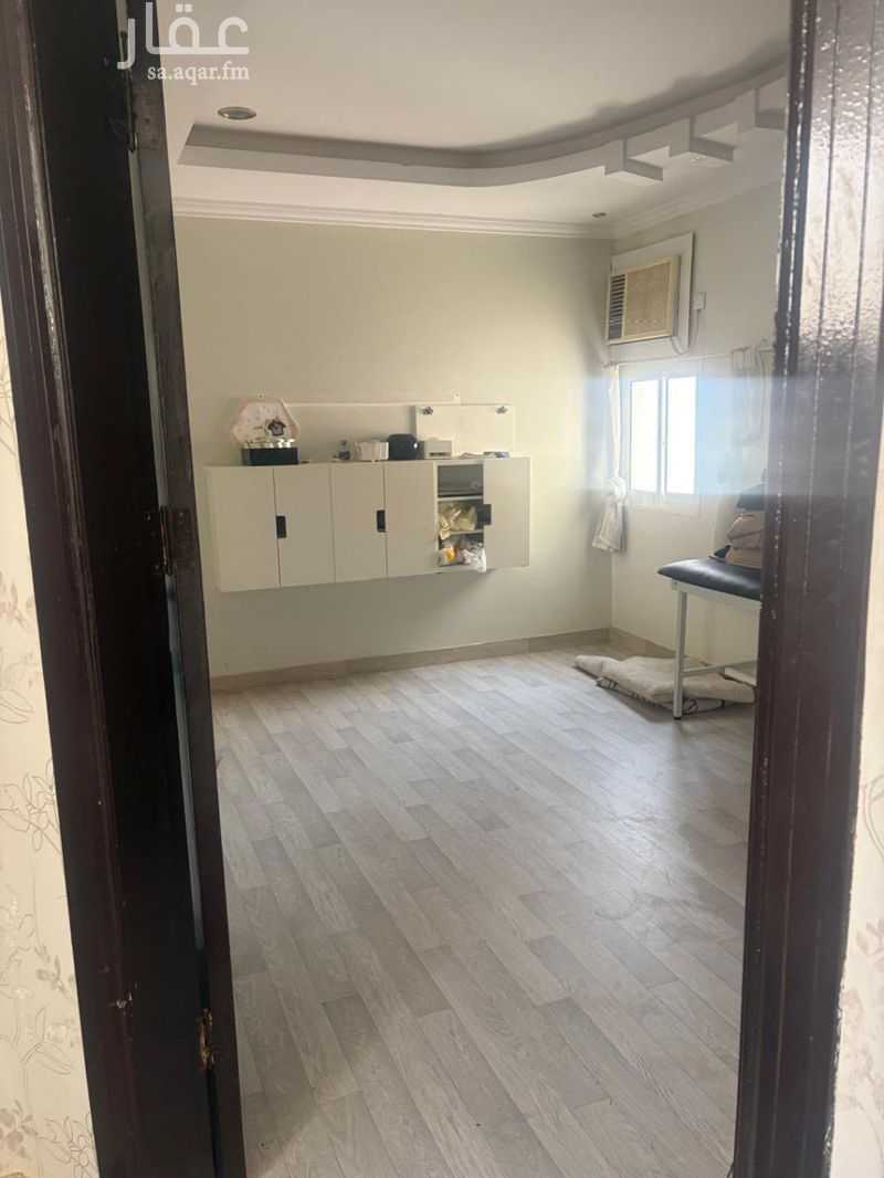 4 bedroom apartment in Laban, Riyadh 7