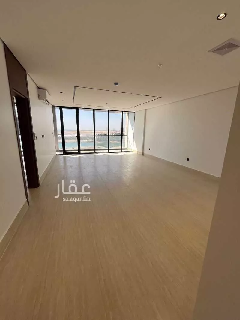4 bedroom apartment in Al Khour 21