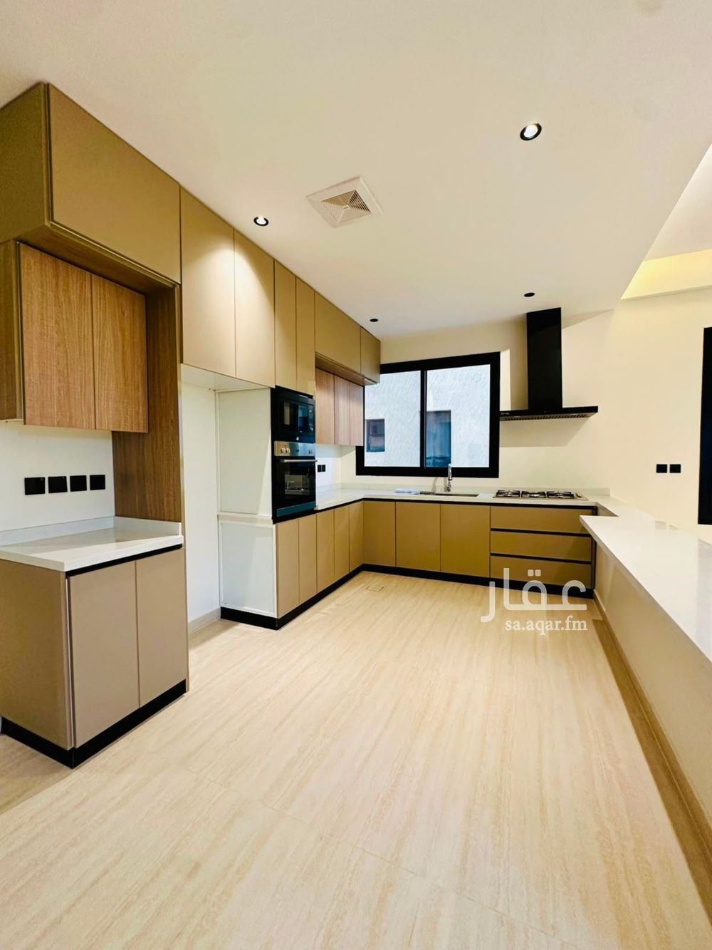 3 bedroom building in Al Mahdiyyah, Riyadh 14