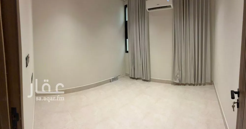 3 bedroom apartment in Al Hazm 5