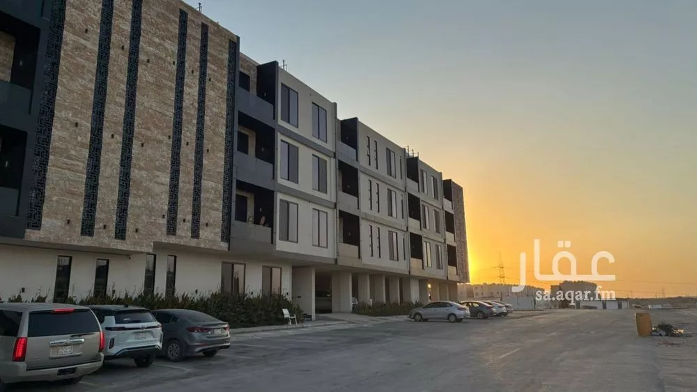 3 bedroom apartment in Al Hazm 7