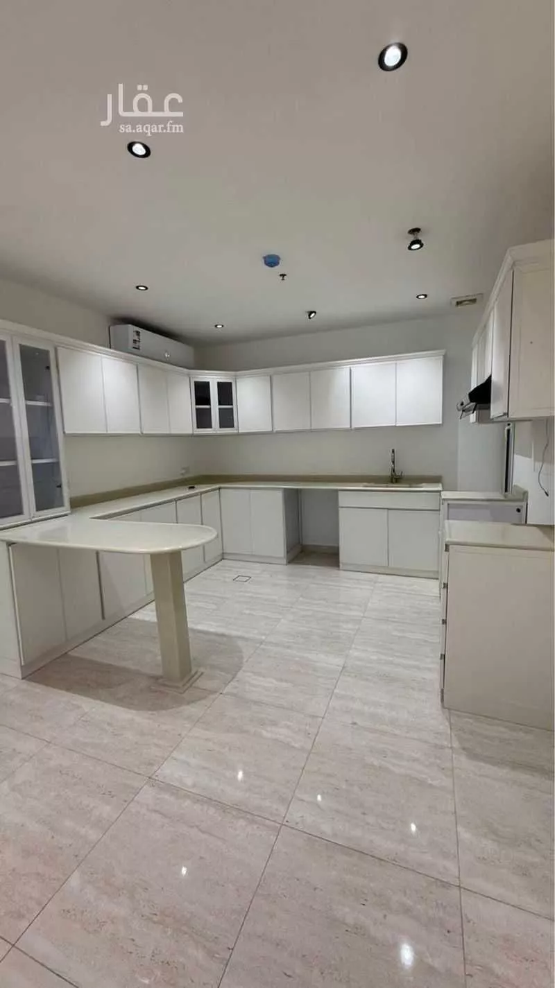 3 bedroom apartment in Al Hamra 5