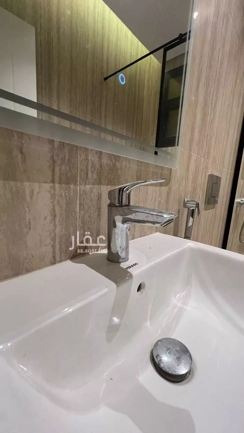 شقة 3 غرف في الحمرا 4