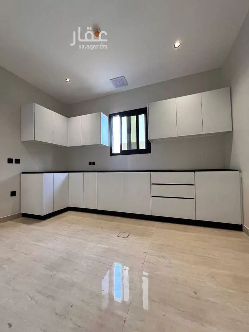 5 bedroom apartment in Al Hamra 3
