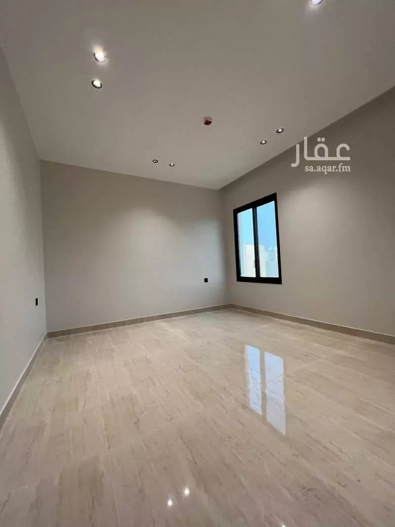 5 bedroom apartment in Al Hamra 10