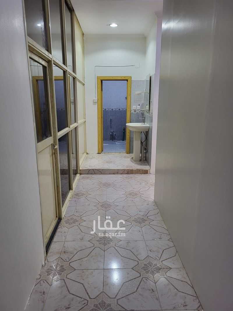 شقة في الريان