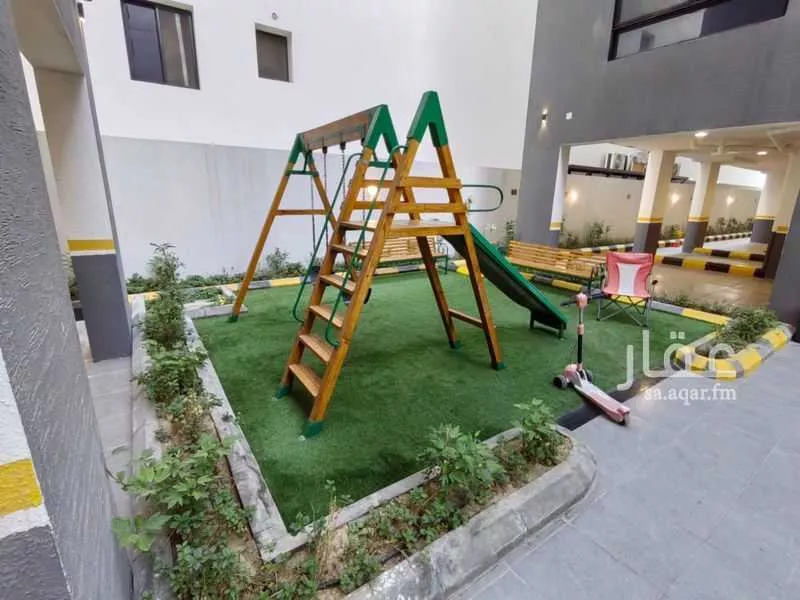 3 bedroom apartment in Al Bahr 4