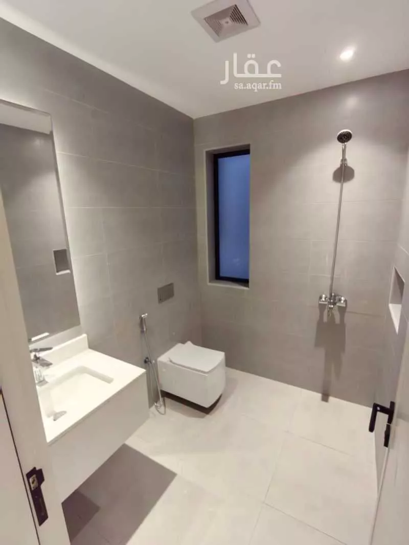 3 bedroom apartment in Al Bahr 9