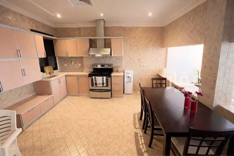 4 bedroom apartment in Al Khuzama, Eastern Province 8