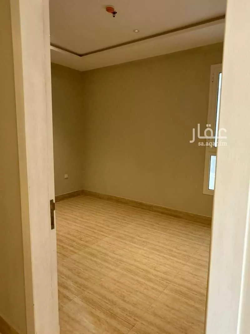 شقة 3 غرف في الحمرا 10