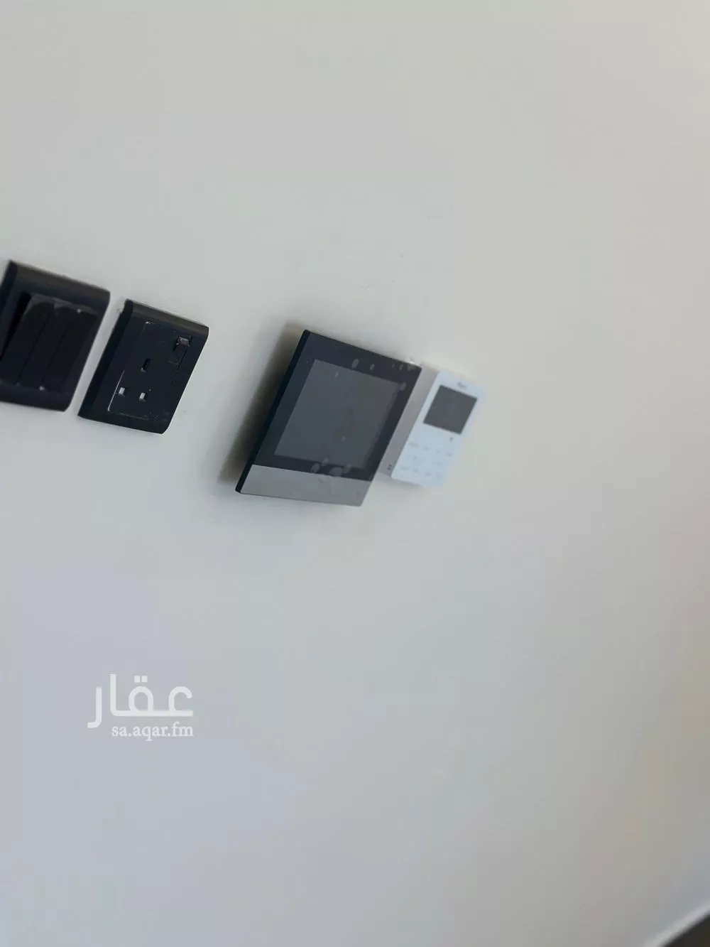 شقة 3 غرف في الروابي 10
