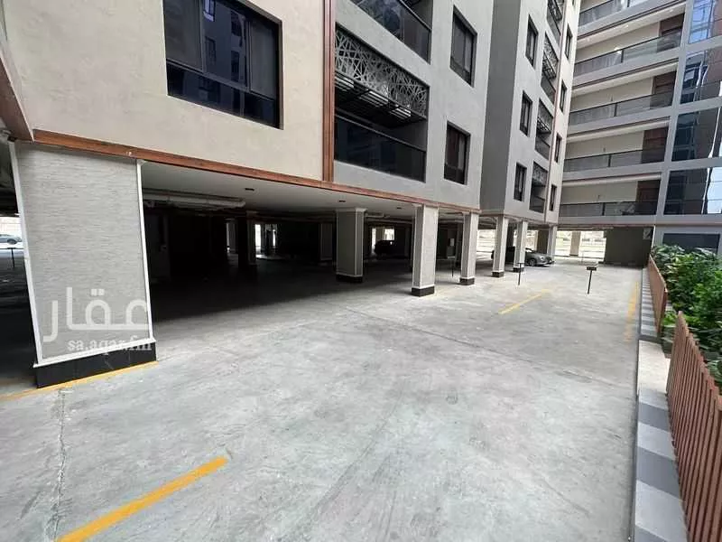 4 bedroom apartment in Al Hamra 7