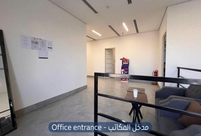 مكتب 290 م² في Al Arid 2