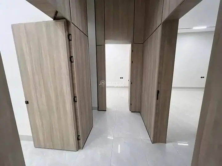 4 bedroom apartment in Al Maizilah, Riyadh 8