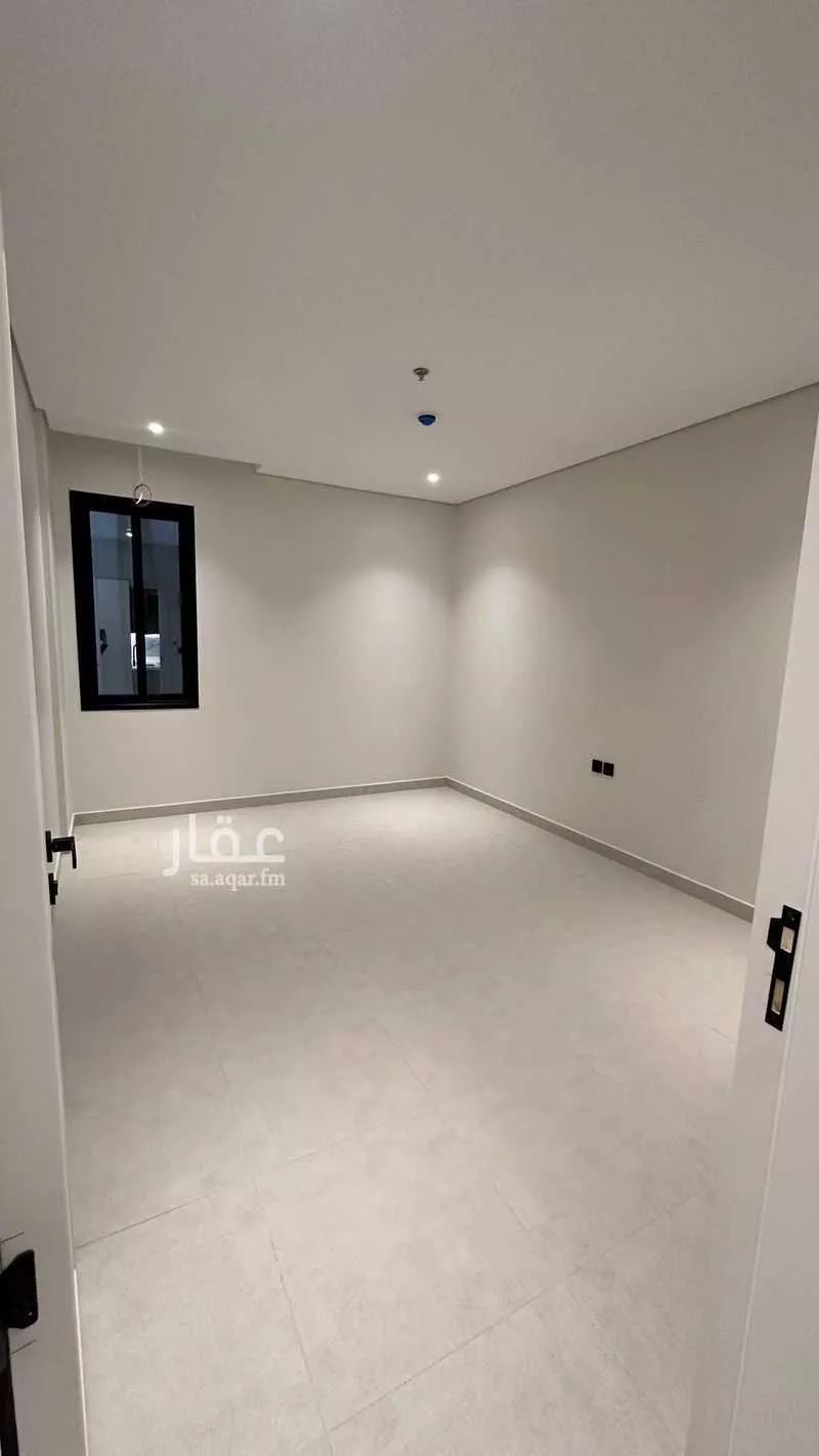 4 bedroom apartment in Al Bahr, Eastern Province 5