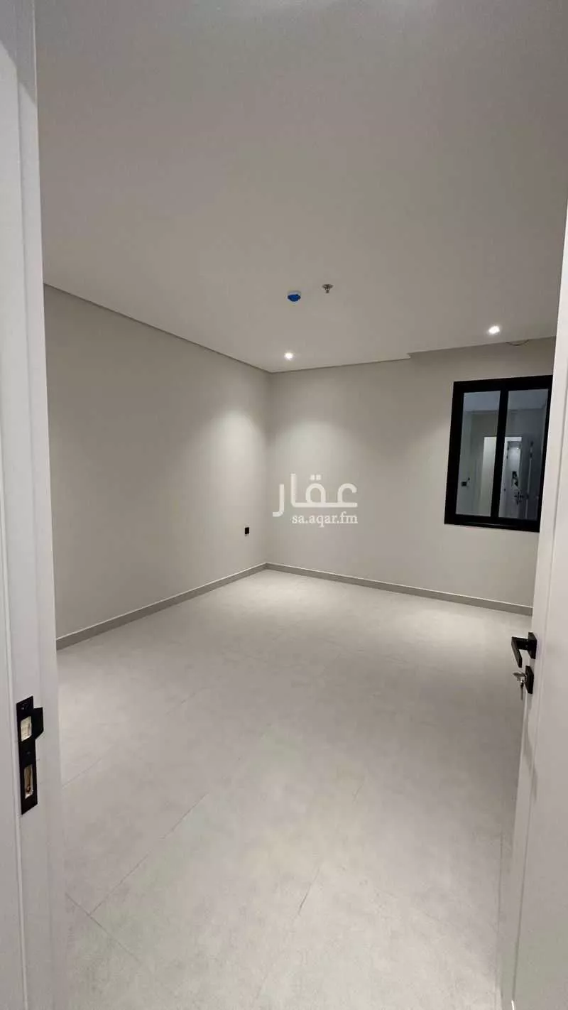 4 bedroom apartment in Al Bahr, Eastern Province 7