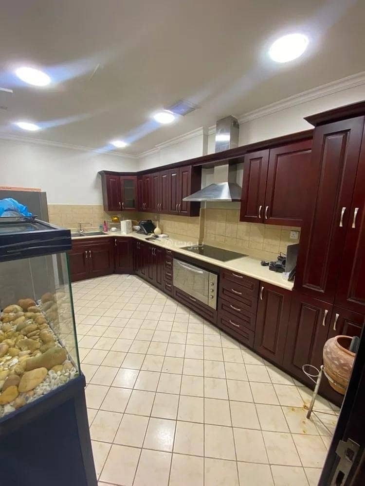 4 bedroom apartment in Al Andalus, Eastern Province 3
