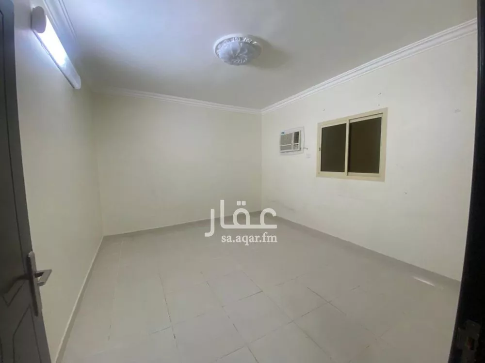 3 bedroom floor in Al Munsiyah 10