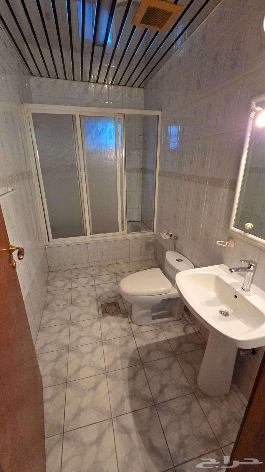 8 bedroom villa in Badr, Eastern Province 4