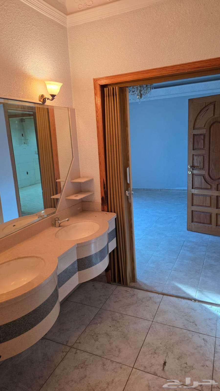 8 bedroom villa in Badr, Eastern Province 21