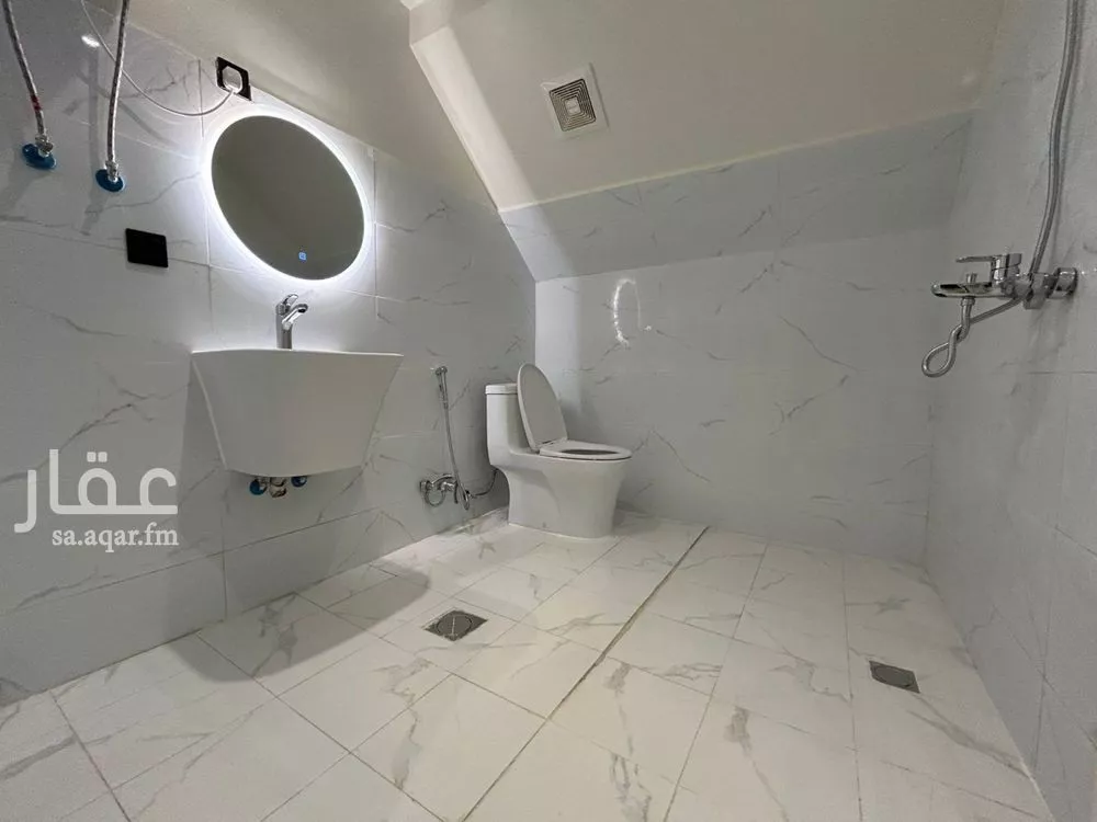 3 bedroom floor in Al Yasmin 3