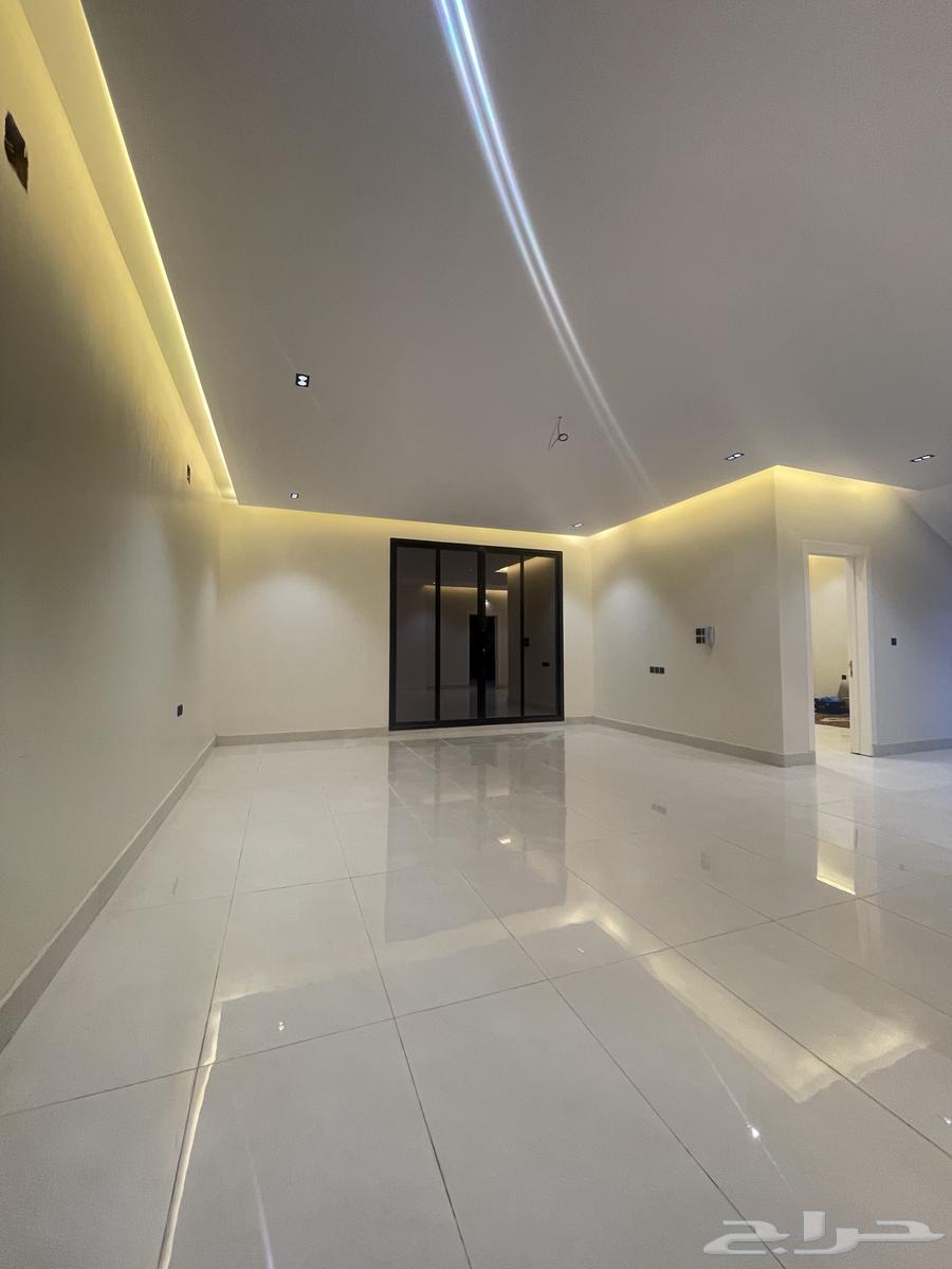 7 bedroom villa in Al Nukhbah, Riyadh 15