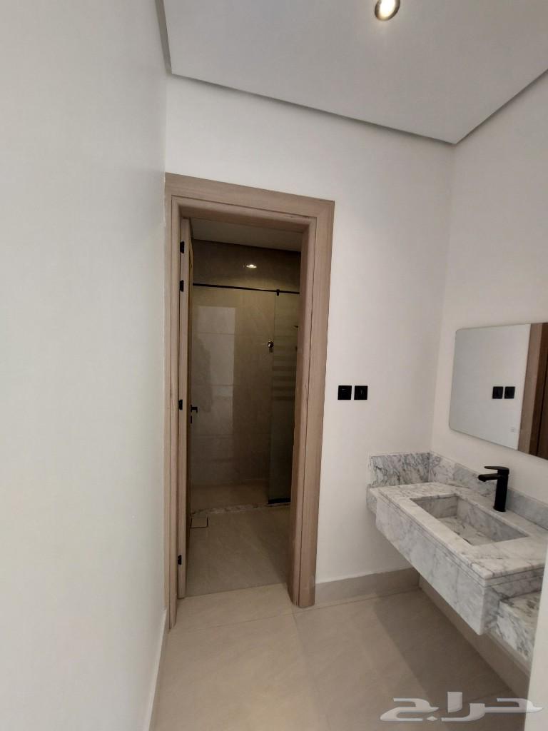 9 bedroom villa in Uhud, Eastern Province 2