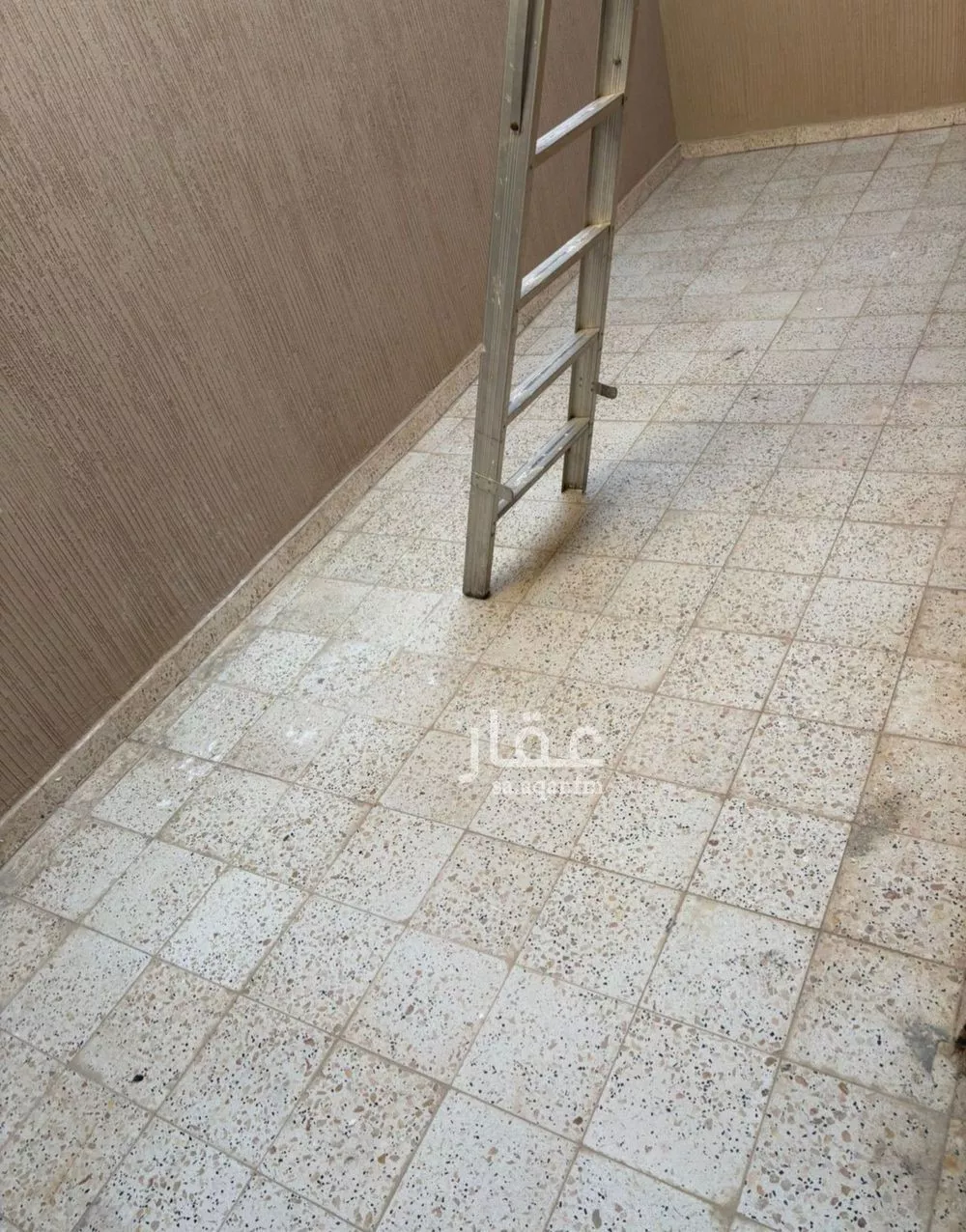 دور 3 غرف في النرجس 10