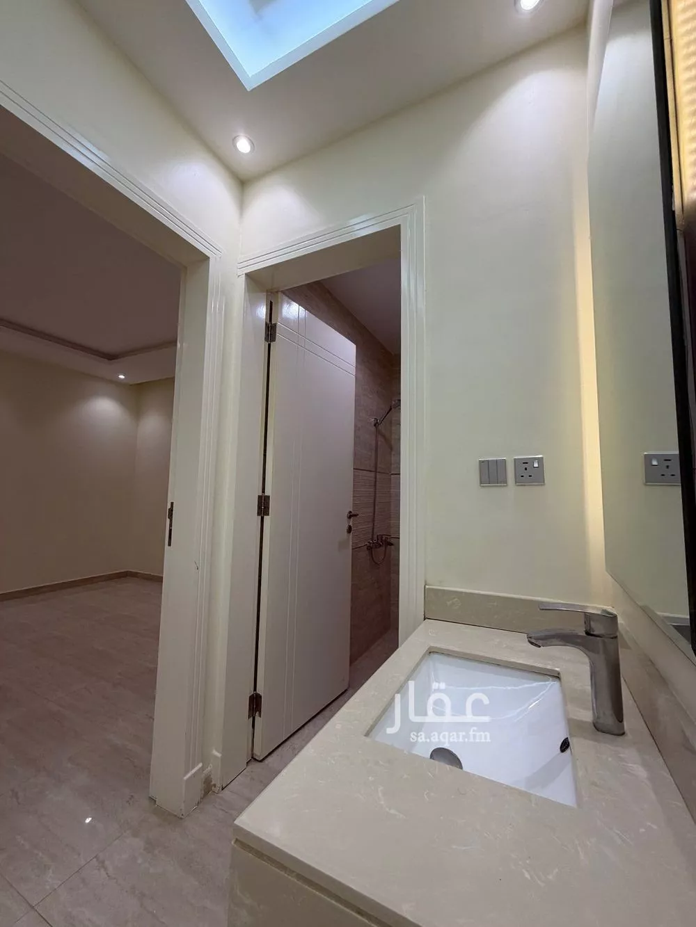 5 bedroom apartment in Tuwaiq, Riyadh 14