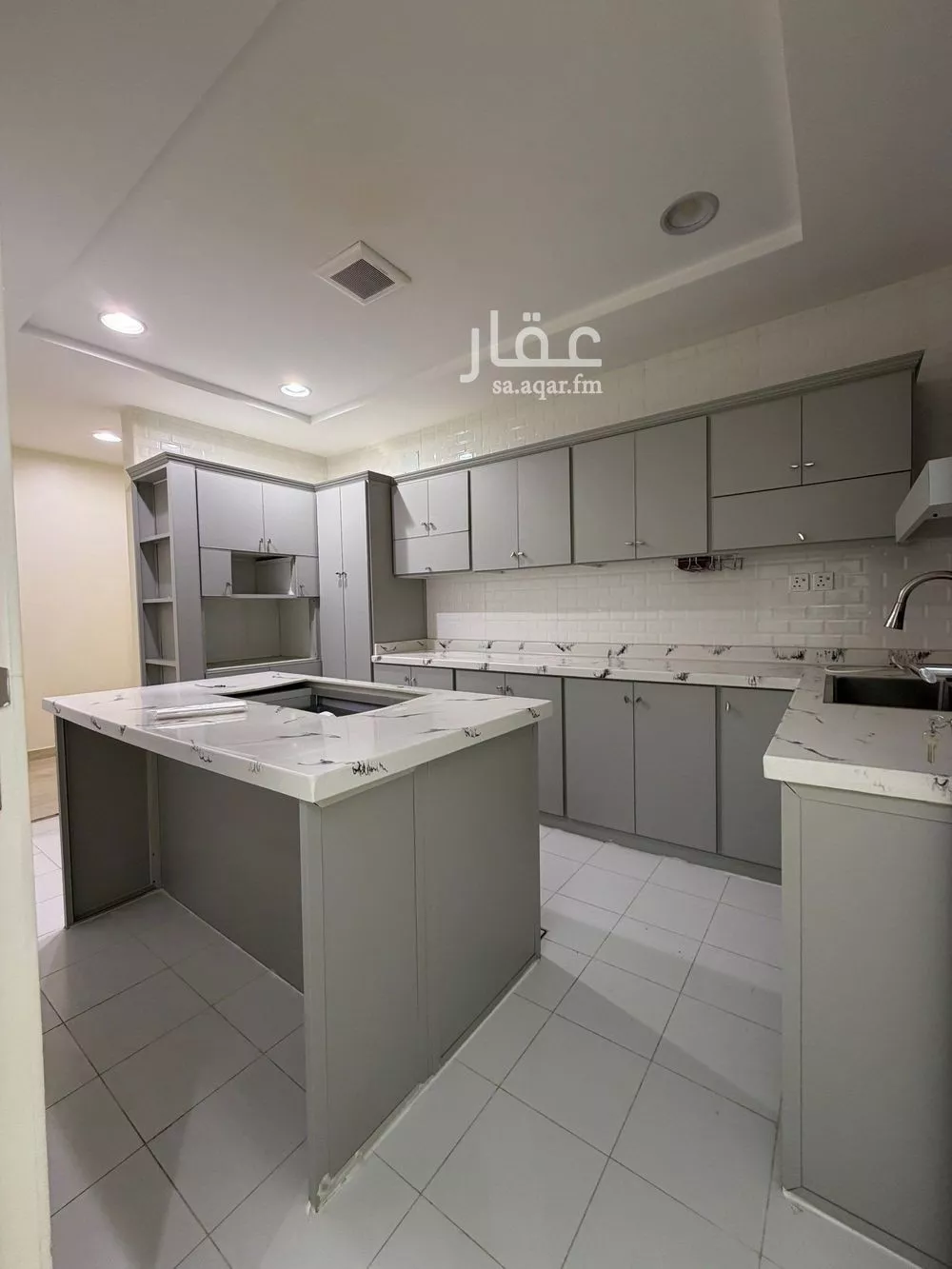 5 bedroom apartment in Tuwaiq, Riyadh 9