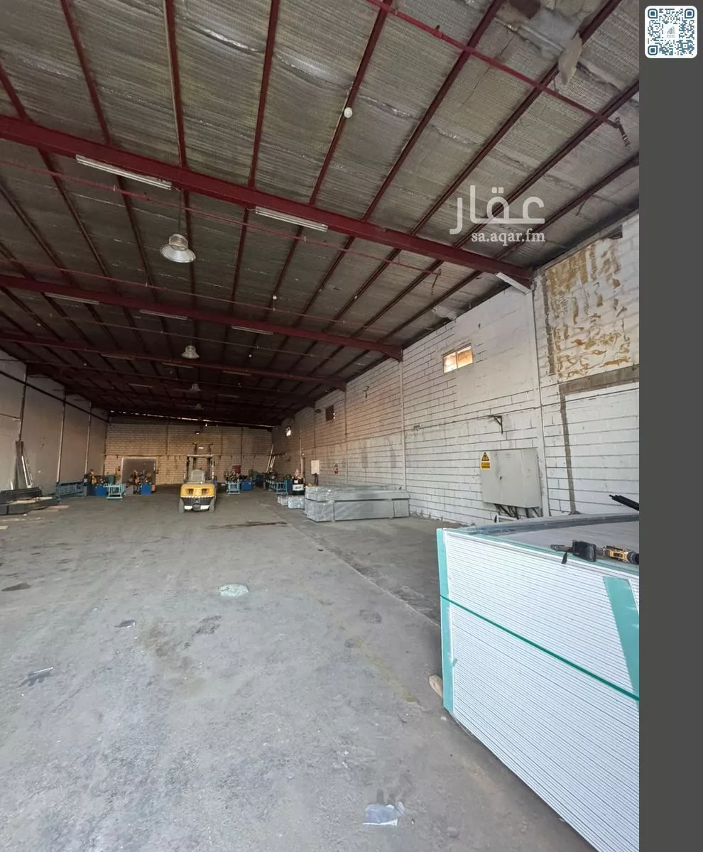 1600 sqm shop in Al Furusiyah 6