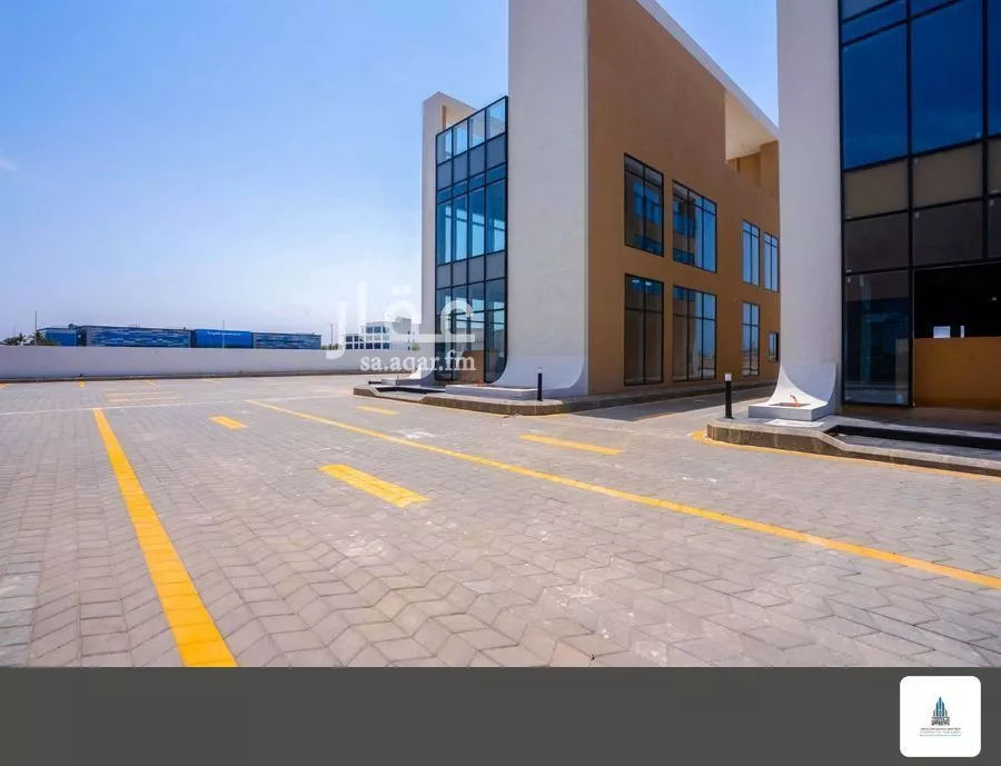 320 sqm shop in Al Basateen 9