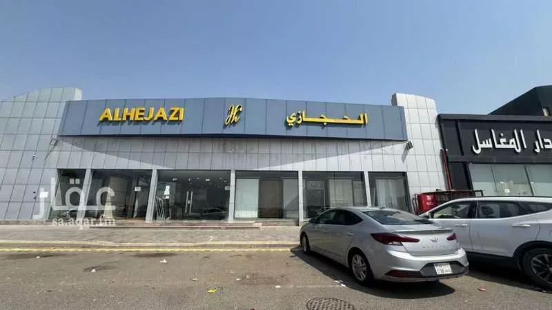 محل 2500 م² في النخيل 4