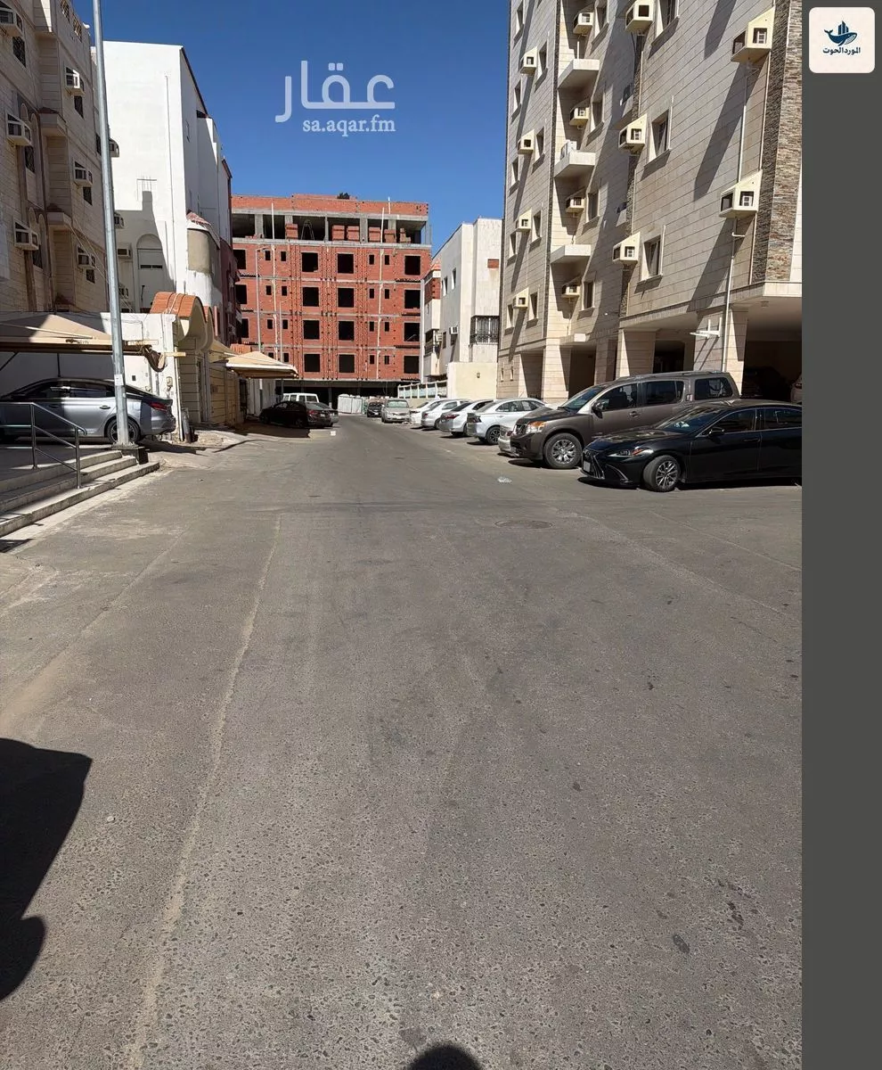 عمارة 650 م² في النزهة 6