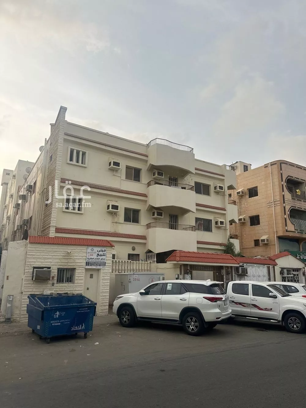 عمارة 630 م² في العزيزية 2