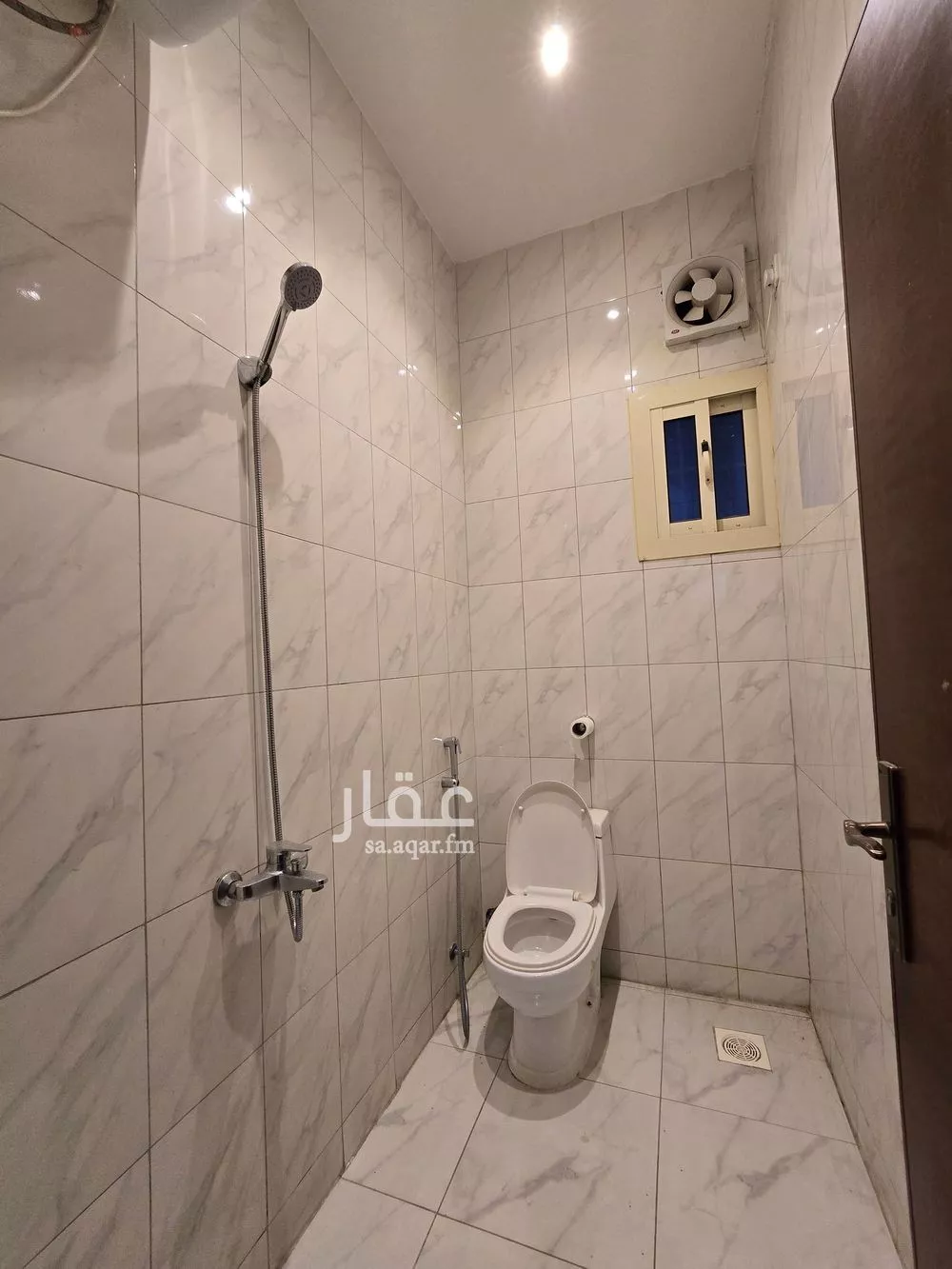 عمارة 500 م² في الياقوت 10