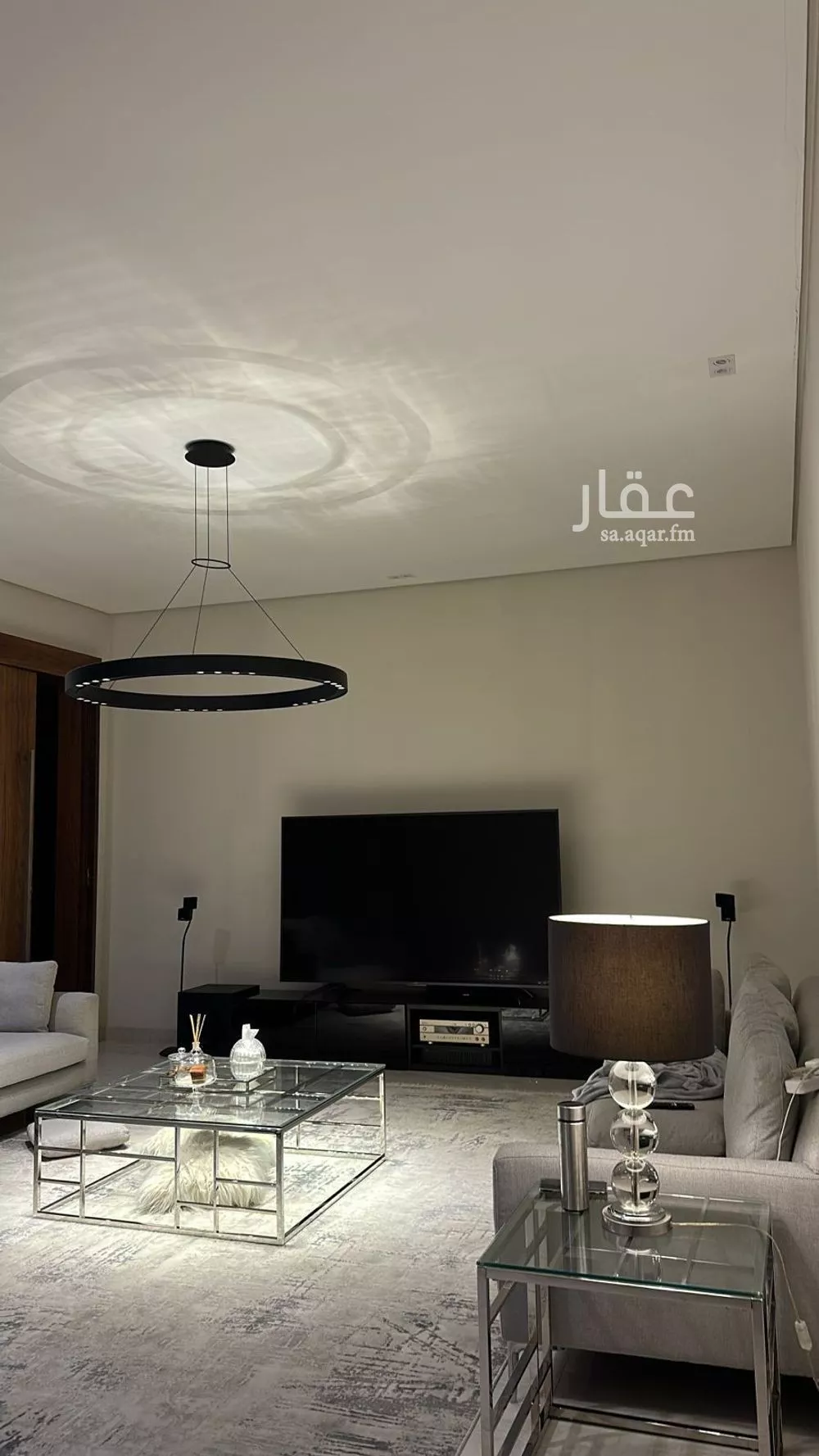 عمارة 660 م² في الصوارى 15