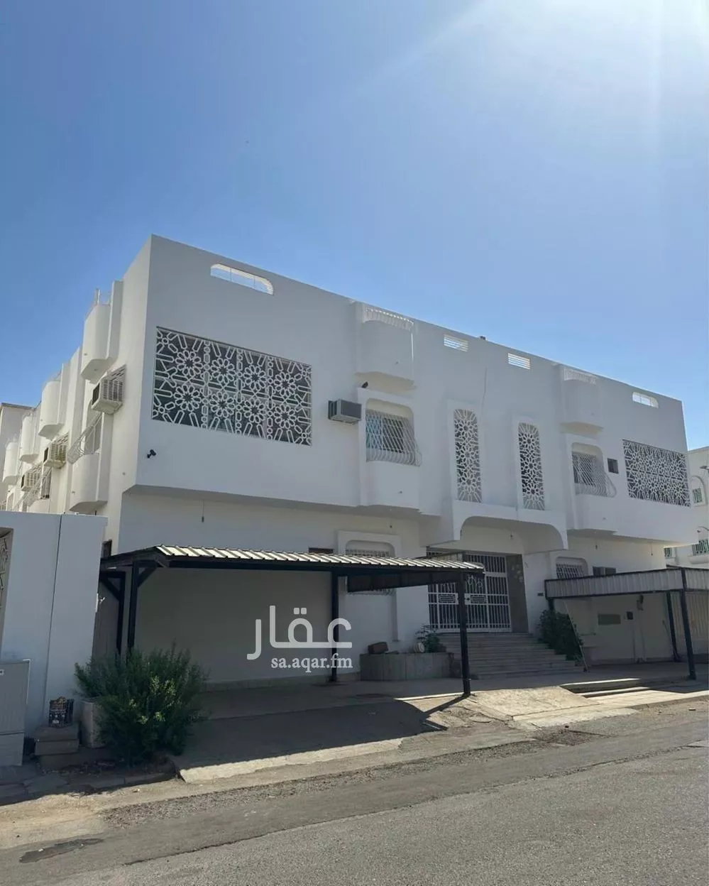 عمارة 620 م² في العدل 4