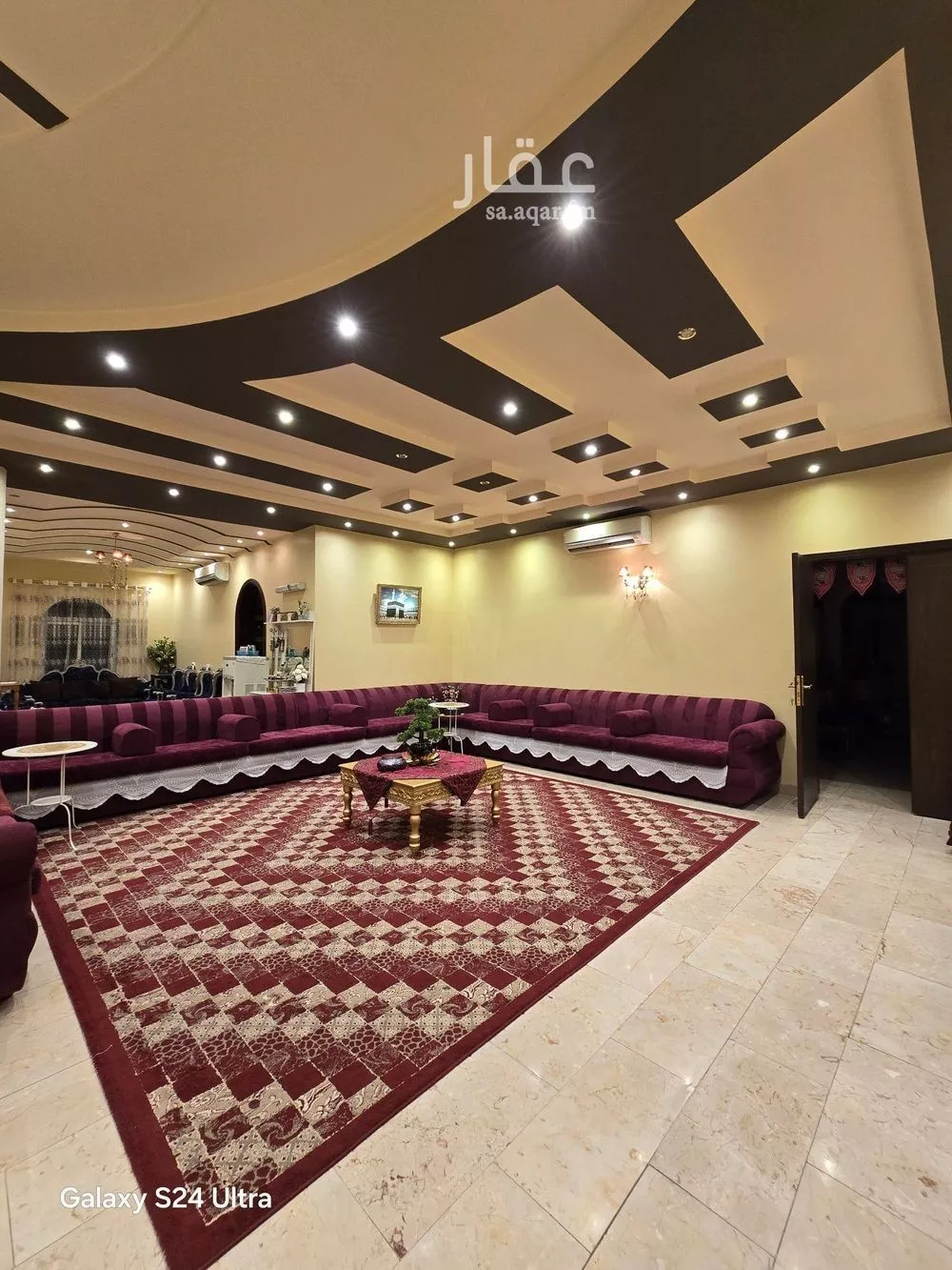عمارة 675 م² في السامر 14