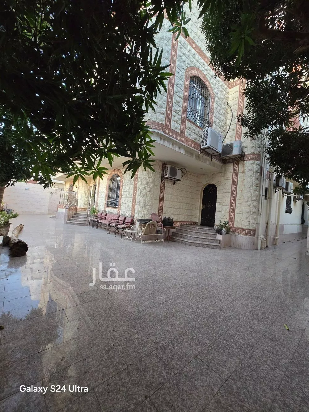 عمارة 675 م² في السامر 10