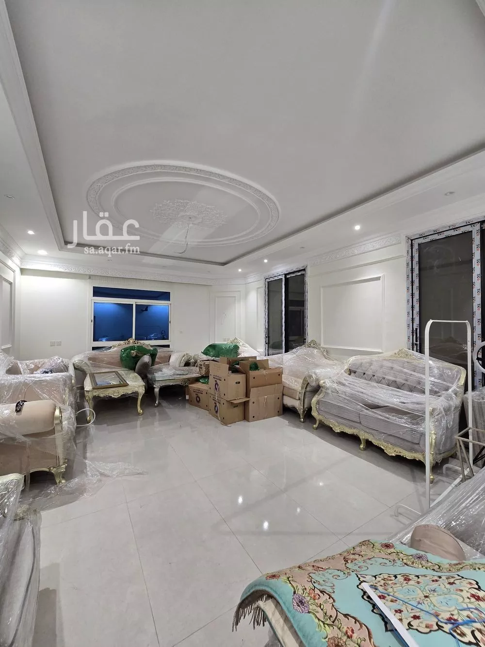 عمارة 827 م² في الشراع 7