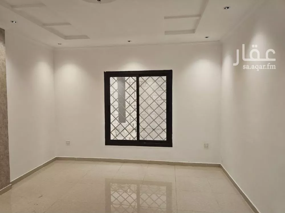 عمارة 1232 م² في المحمدية 6
