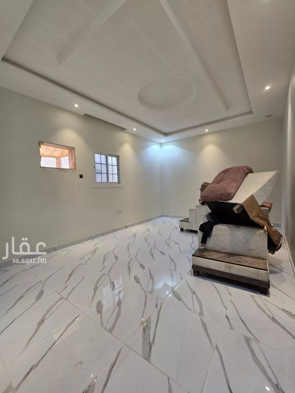 عمارة 312 م² في الزمرد 12