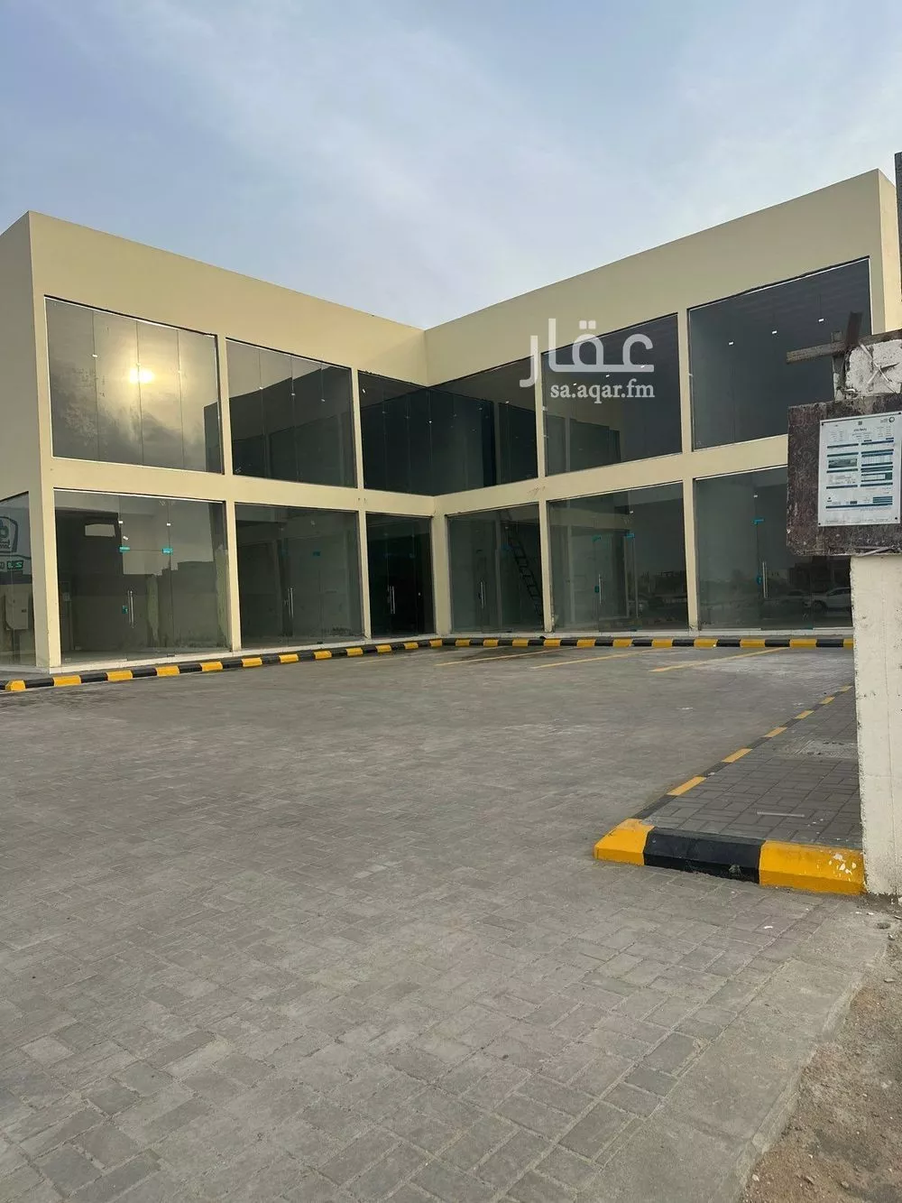 عمارة 754 م² في الزمرد 3