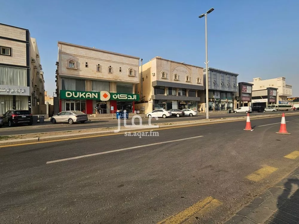 130 sqm shop in Al Hamdaniyah 4