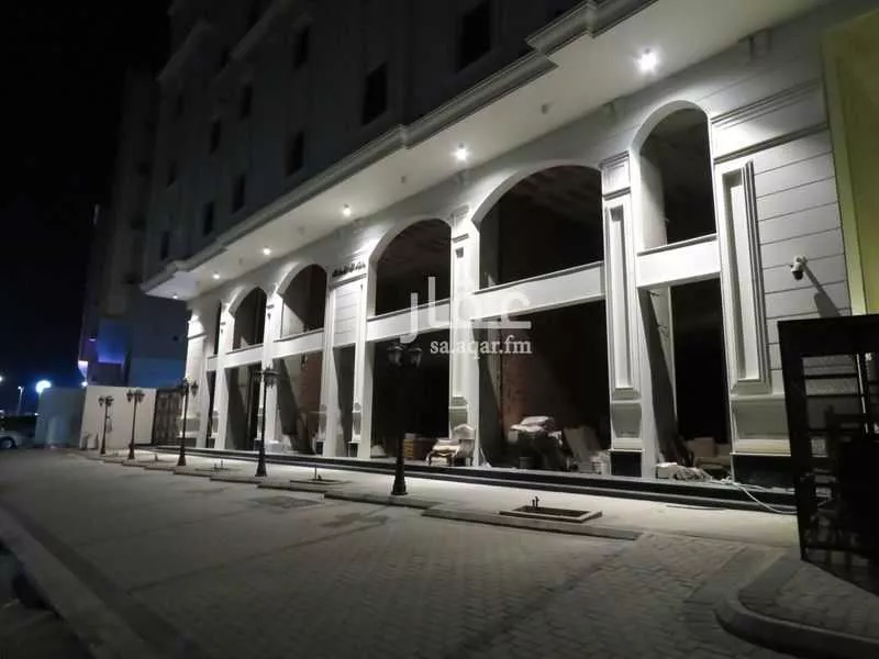 1054 sqm shop in Muraykh 3