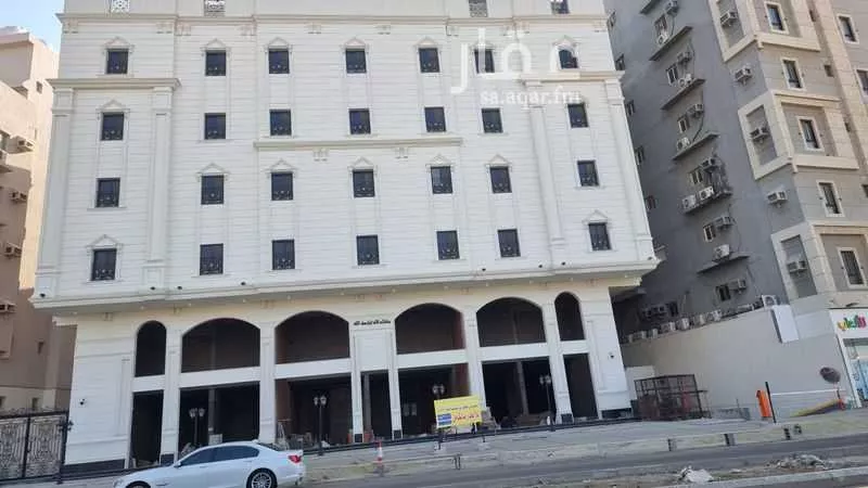 1054 sqm shop in Muraykh 6
