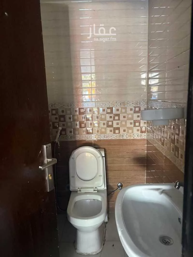 2500 sqm shop in Al Safa 5
